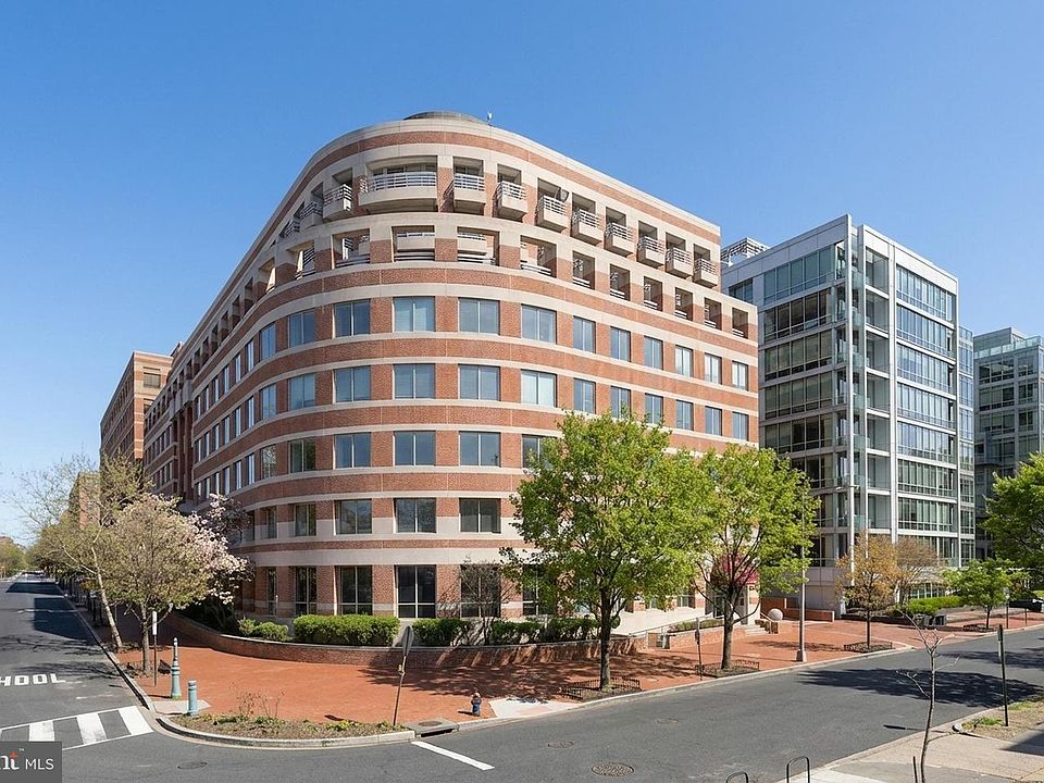 1st image of 1275 25th St NW APT 701