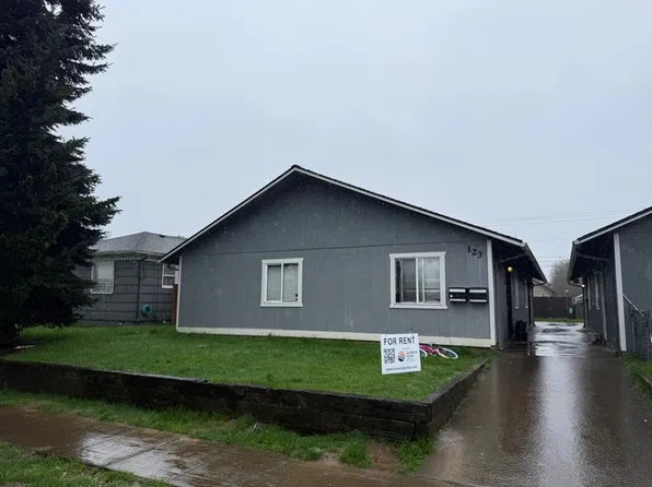 123 17th Ave APT B, Longview, WA 98632