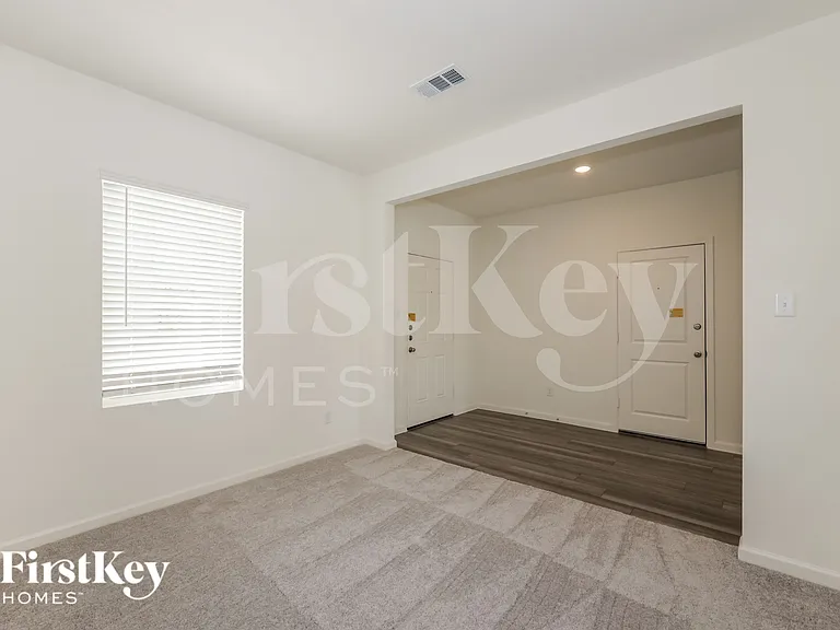 1840 Sandlin Dr — Photo 6