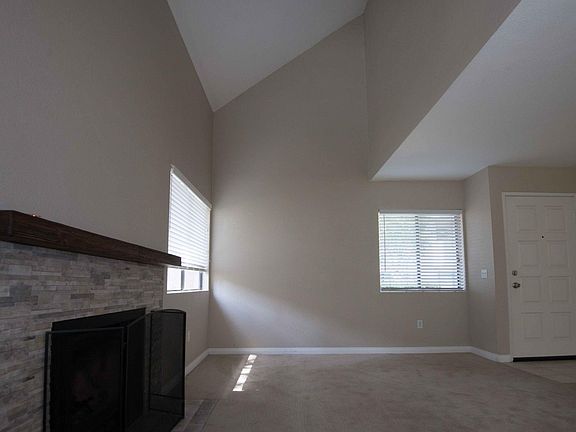 3rd image of 371 N Melrose Dr Unit E