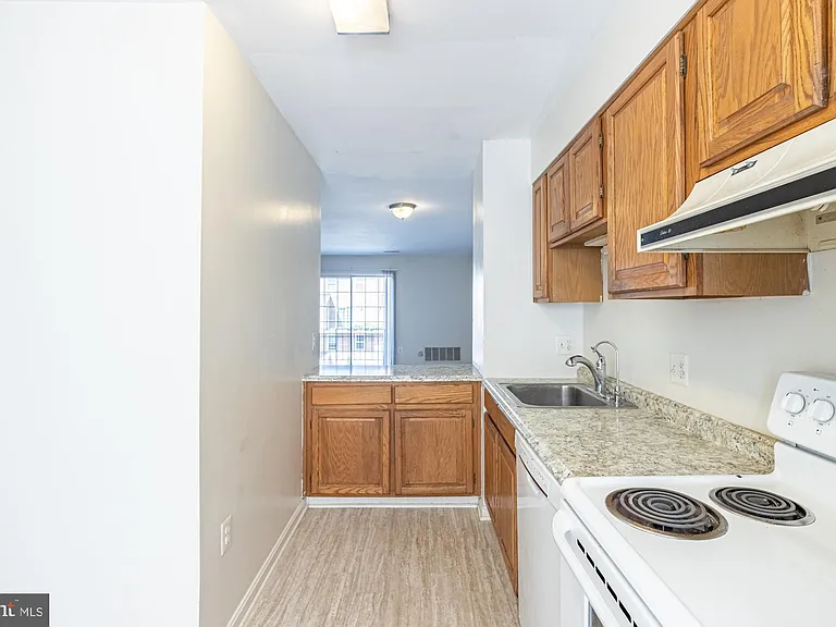 929 S Rolfe St #2 — Photo 11