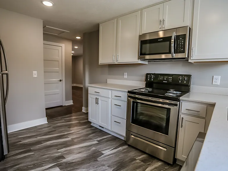 5505 NW Radial Hwy #1 — Photo 8