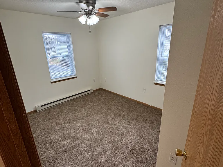830 Union St — Photo 18