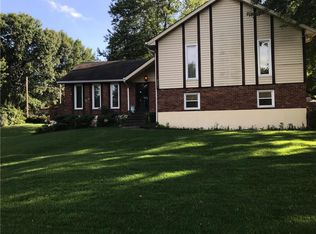 4601 Grandview Rd, Kansas City, MO 64137