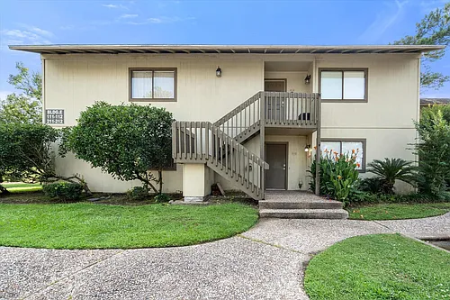 15919 Golf Club Dr Photo 1 15919 Golf Club Dr Photo 1