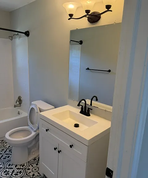 4611 Hickory Rd — Photo 8