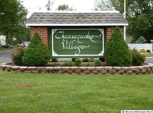 4 Kansas Ct, Matawan, NJ 07747