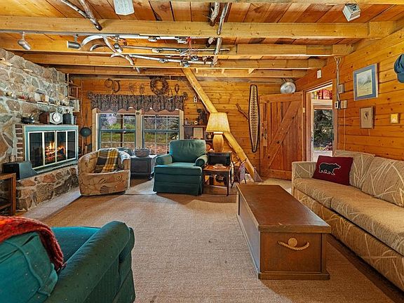3rd image of 738 Summer Home Drive