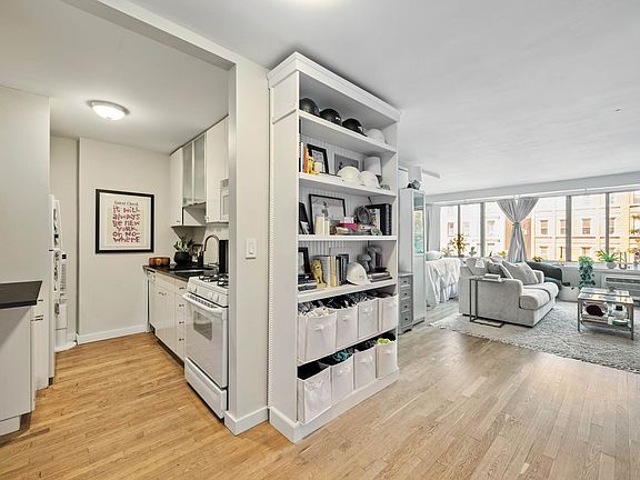 4th image of 400 Central Park W APT 4F