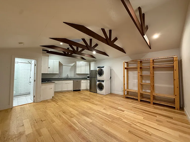 45 Grand Blvd #B — Photo 7
