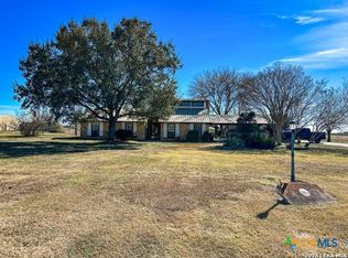 4911 Youngsford Rd, Marion, TX 78124