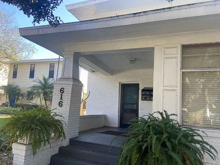 616 W Azeele St #3 — Photo 14
