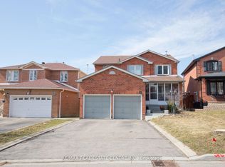 34 Smithers Cres, Brampton, ON L6Y 3K8
