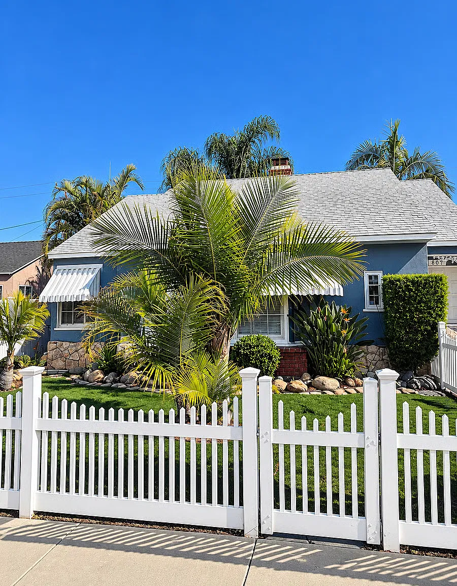 4 bed, 2.5 bath, 5706 sqft, $6,900 — Photo 1