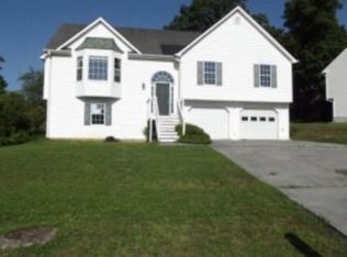 108 Twin Oaks Dr, Calhoun, GA 30701