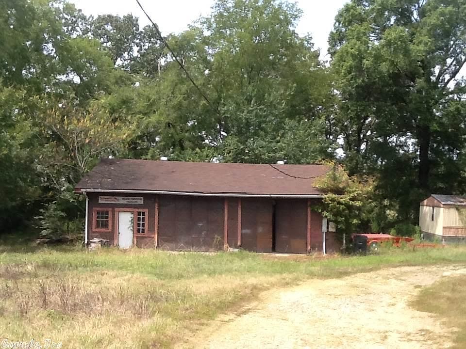 1st image of 128 Joycellen Ave