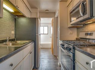 955 E 86th St APT 3, Chicago, IL 60619