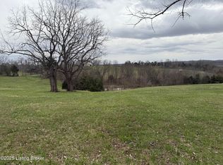 16 Tucker Ln, Springfield, KY 40069