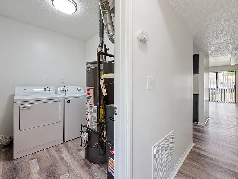 7009 N Chas Dr — Photo 22