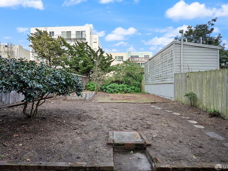 2nd image of 434-436 45th Ave