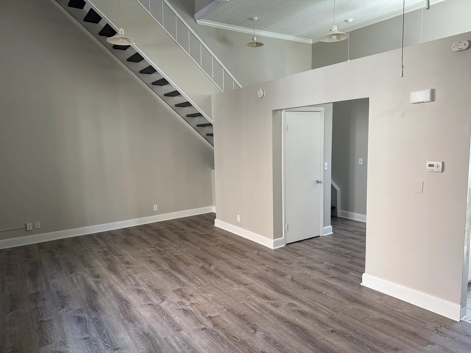 2 bed, 950 sqft, $1,150 — Photo 1