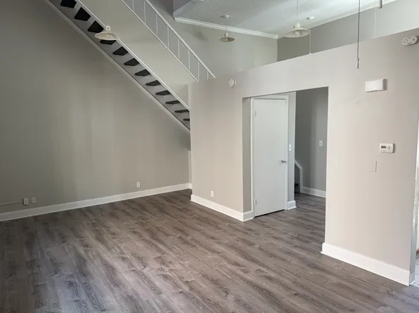 131 Southside Pkwy #3, Buffalo, NY 14220