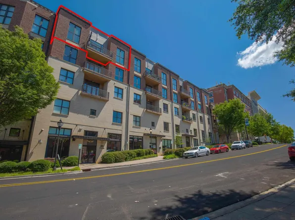 112 W Broad St, Greenville, SC 29601