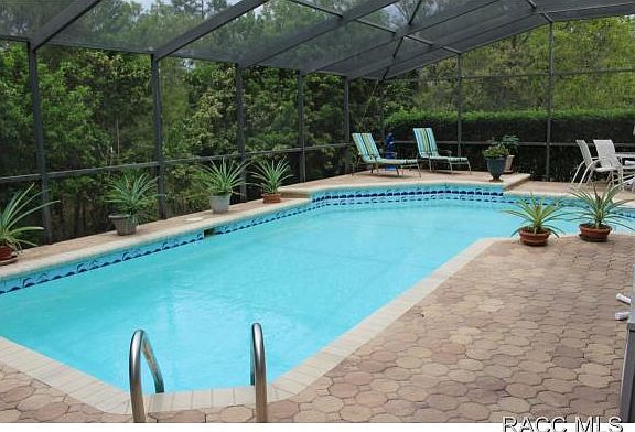 2nd image of 12 Thunbergia Ct