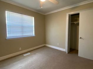 3634 E 70th Pl, Tulsa, OK 74136