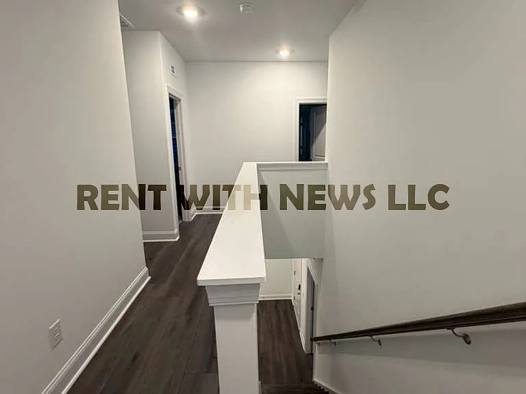 704 Longleaf Grove Ln — Photo 11