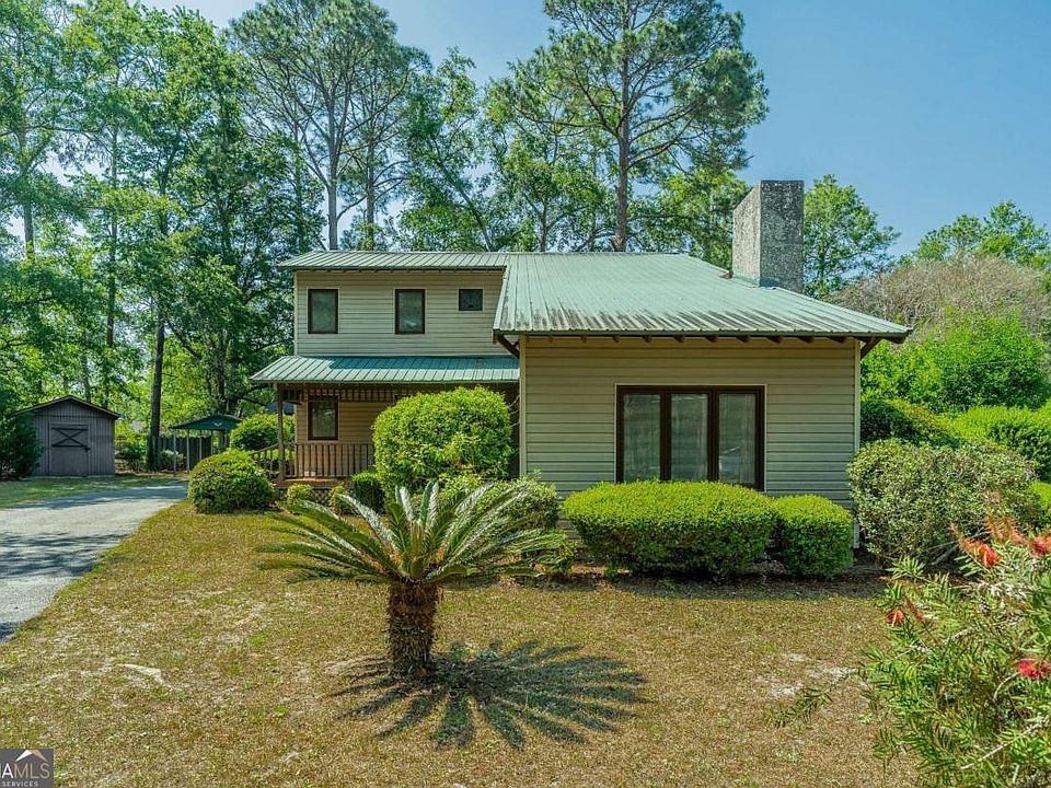 1st image of 930 Lakeview Dr