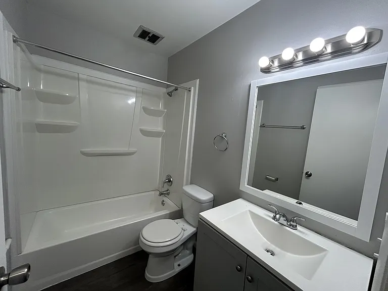 The Peak Apartments and Townhomes — Photo 28