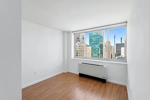 Rented by Gotham Organization | media 17