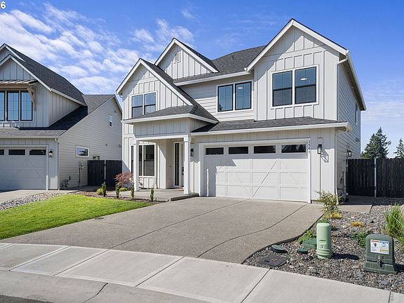 2nd image of 3509 N 11th Cir
