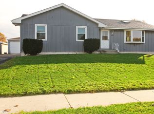 1802 Delrose St, Joliet, IL 60435