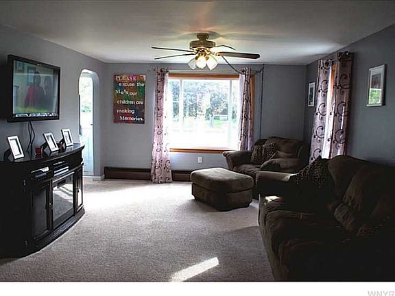3rd image of 3228 Elmwood Ave