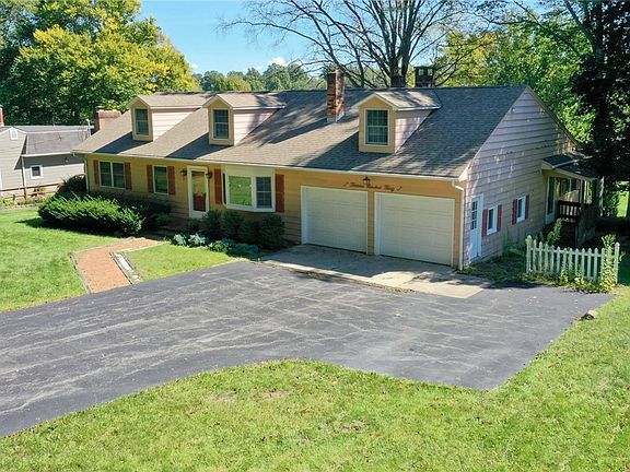 4th image of 1330 Howell Rd