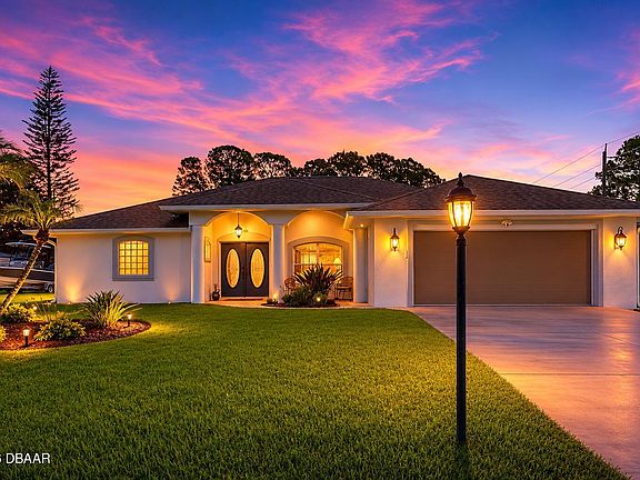 3rd image of 2945 Sabal Palm Dr