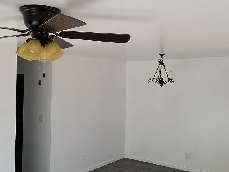 4315 Forestview Ct #1 — Photo 6