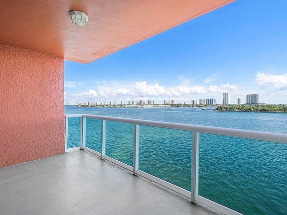 2nd image of 2640 Lake Shore Dr Unit 615