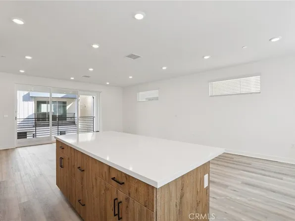 1693 Coral Sea Ln, San Pedro, CA 90731