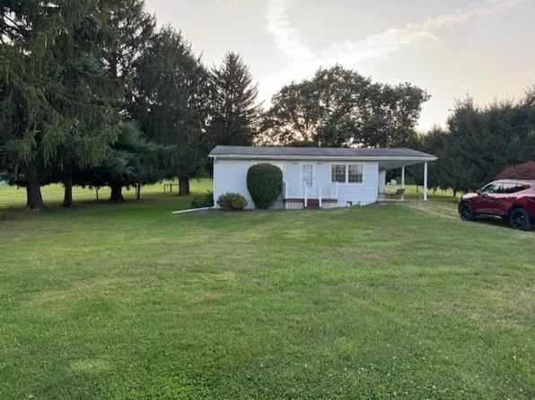 108 Wear Dr, New Castle, PA 16102