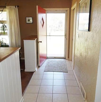 4th image of 4707 N Woodview Ave