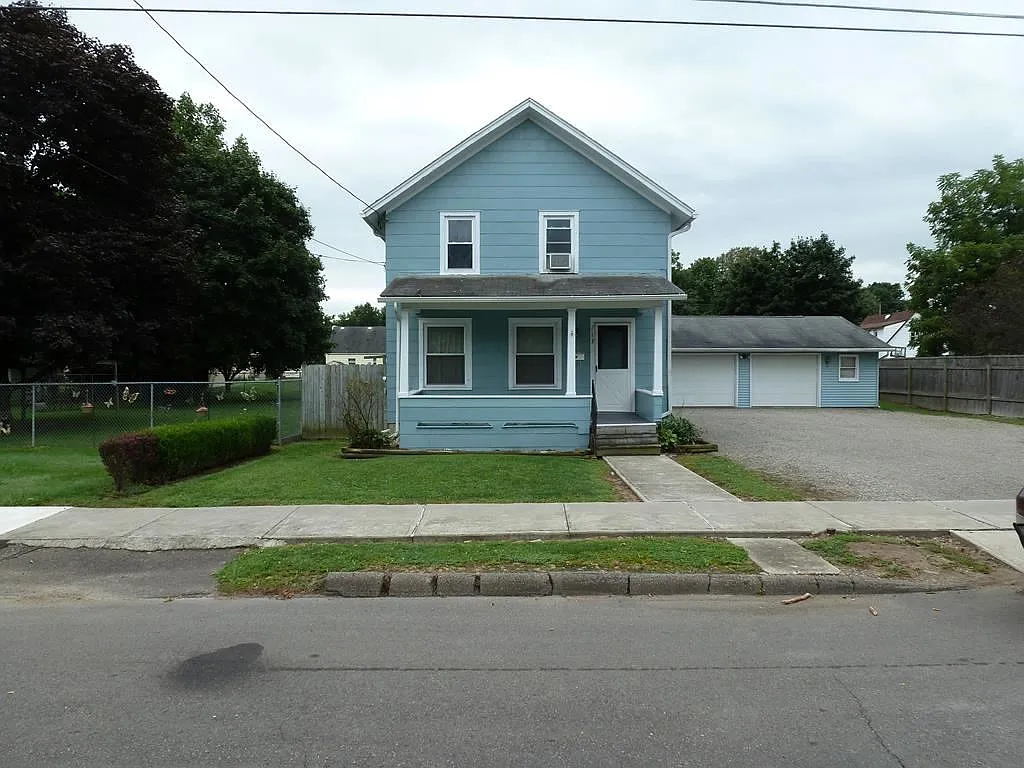 713 Dubois St photo 1