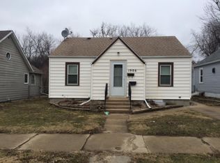 1906 S Menlo Ave, Sioux Falls, SD 57105