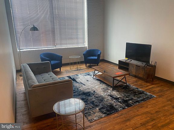 2nd image of 3400-8 J St #130