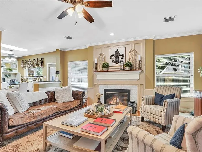 18214 Spruce Creek Dr — Photo 11