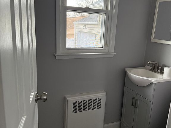3rd image of 13 Meath Ave