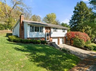 1020 Maple Ave, Bellaire, OH 43906