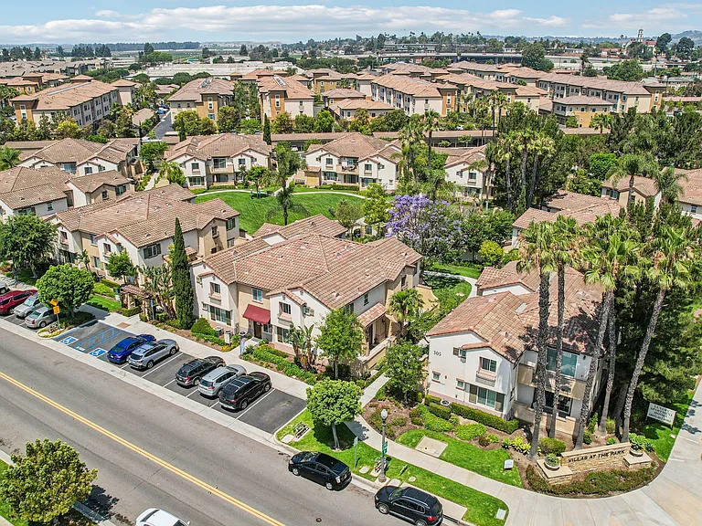 Villas at the Park — Photo 14